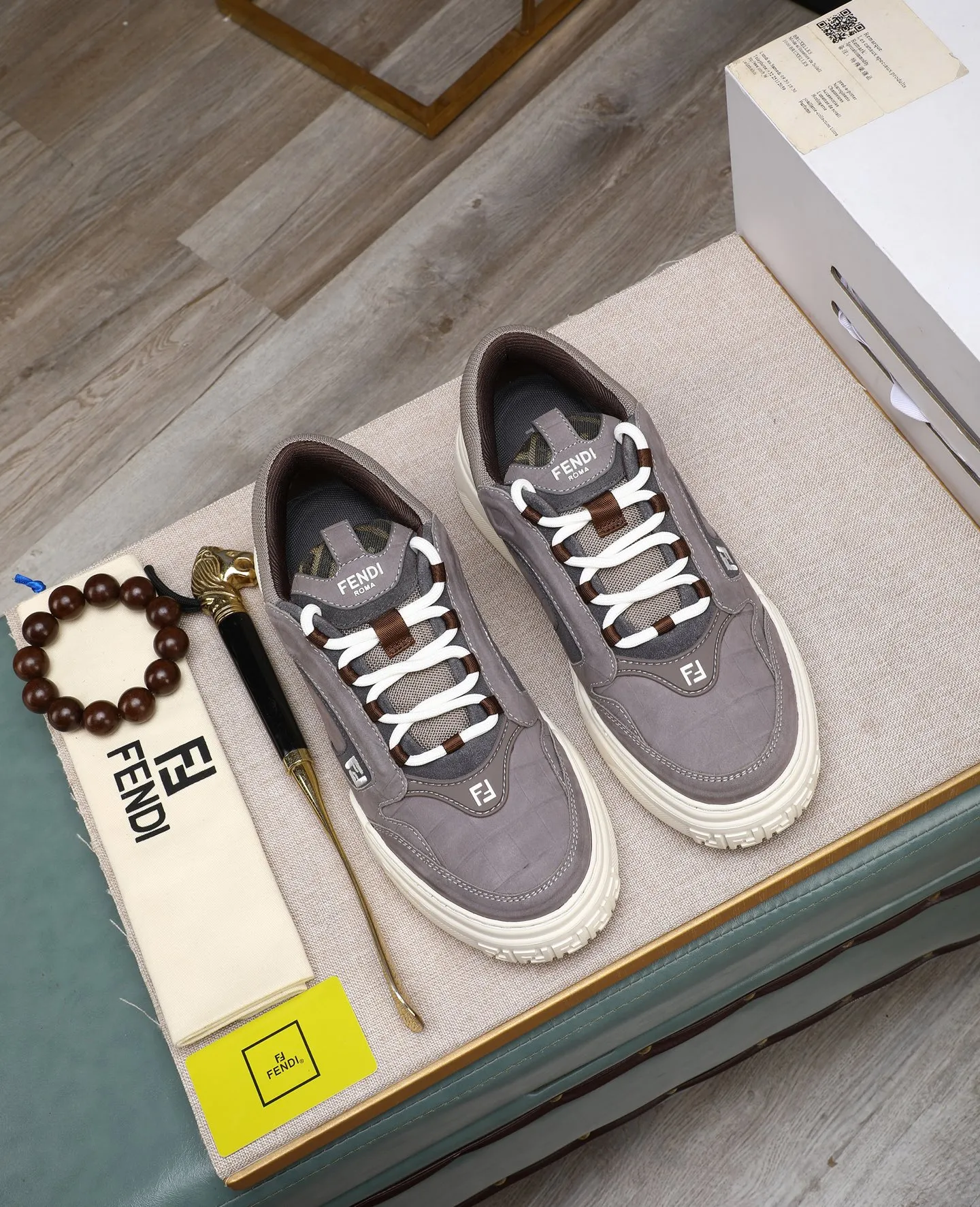 Men's shoes 💰820 [FENDI] Fendi - High-end quality original casual sports shoes - Upper: Nappa calfskin, pebbled calfskin, tongue and heel; injection molded brand logo plastic module - Lining: brand canvas - Outsole: ultra-light TPR foam·rubber; molded outsole -Super high quality control·Fine workmanship: highlighted (high-end·luxury·grade) -Size :39-44 (38, 45, can be customized)
